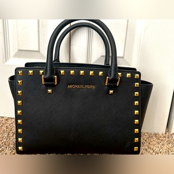 Michael Kors Medium Tote - Picture 1 of 1